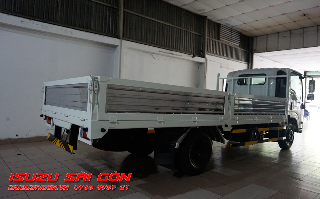 Xe Tải Isuzu 3T5 NPR400 8